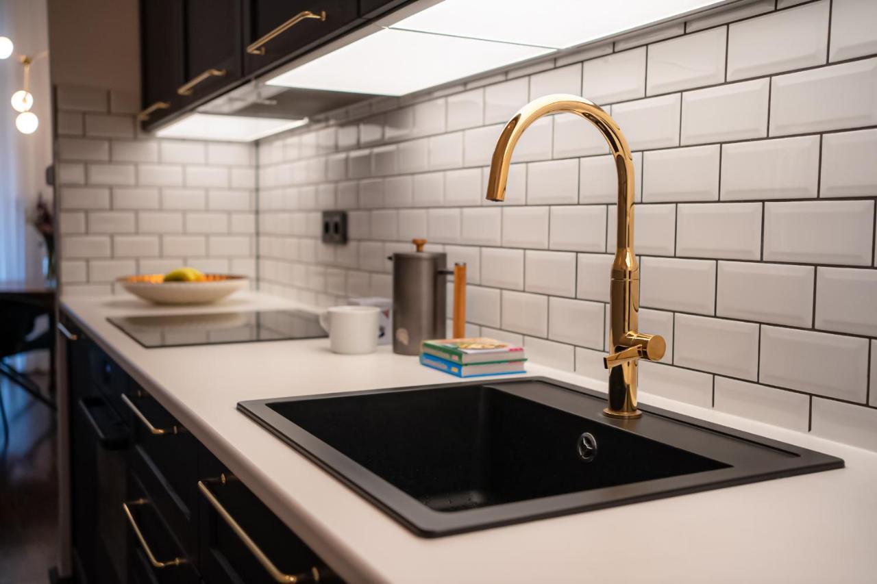 Designer Loft-Ferienwohnung Im Zentrum Mit Tiefgaragen-Parkplatz, Waschmaschine Und Privatterrasse Leipzig Ngoại thất bức ảnh