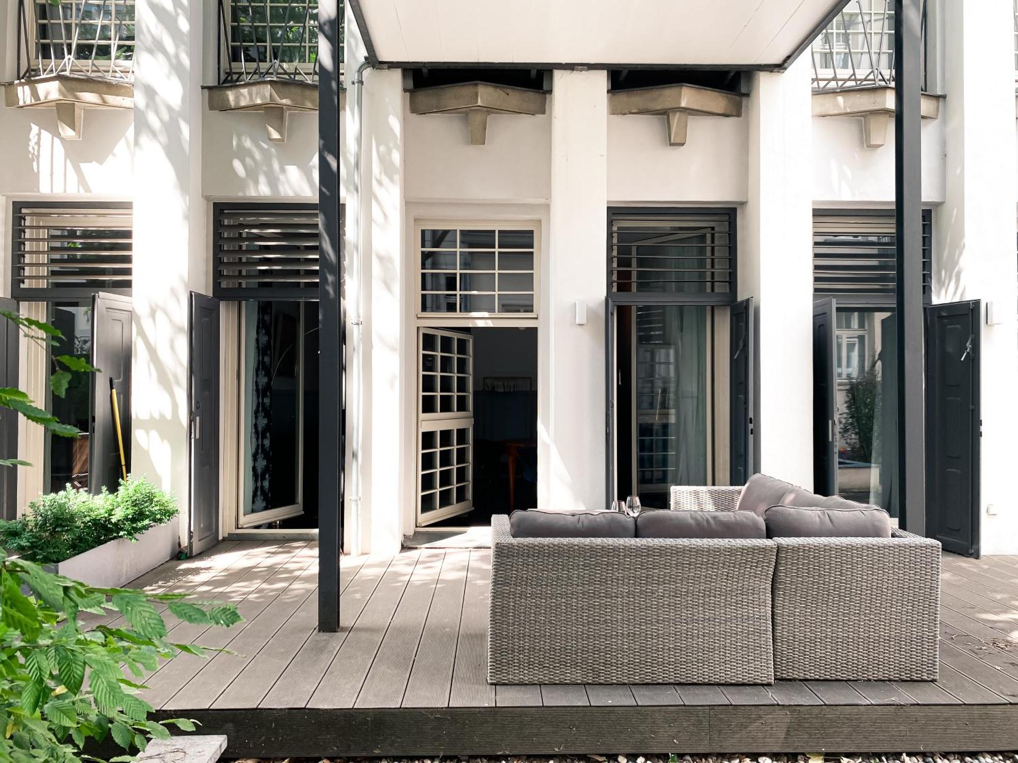 Designer Loft-Ferienwohnung Im Zentrum Mit Tiefgaragen-Parkplatz, Waschmaschine Und Privatterrasse Leipzig Ngoại thất bức ảnh