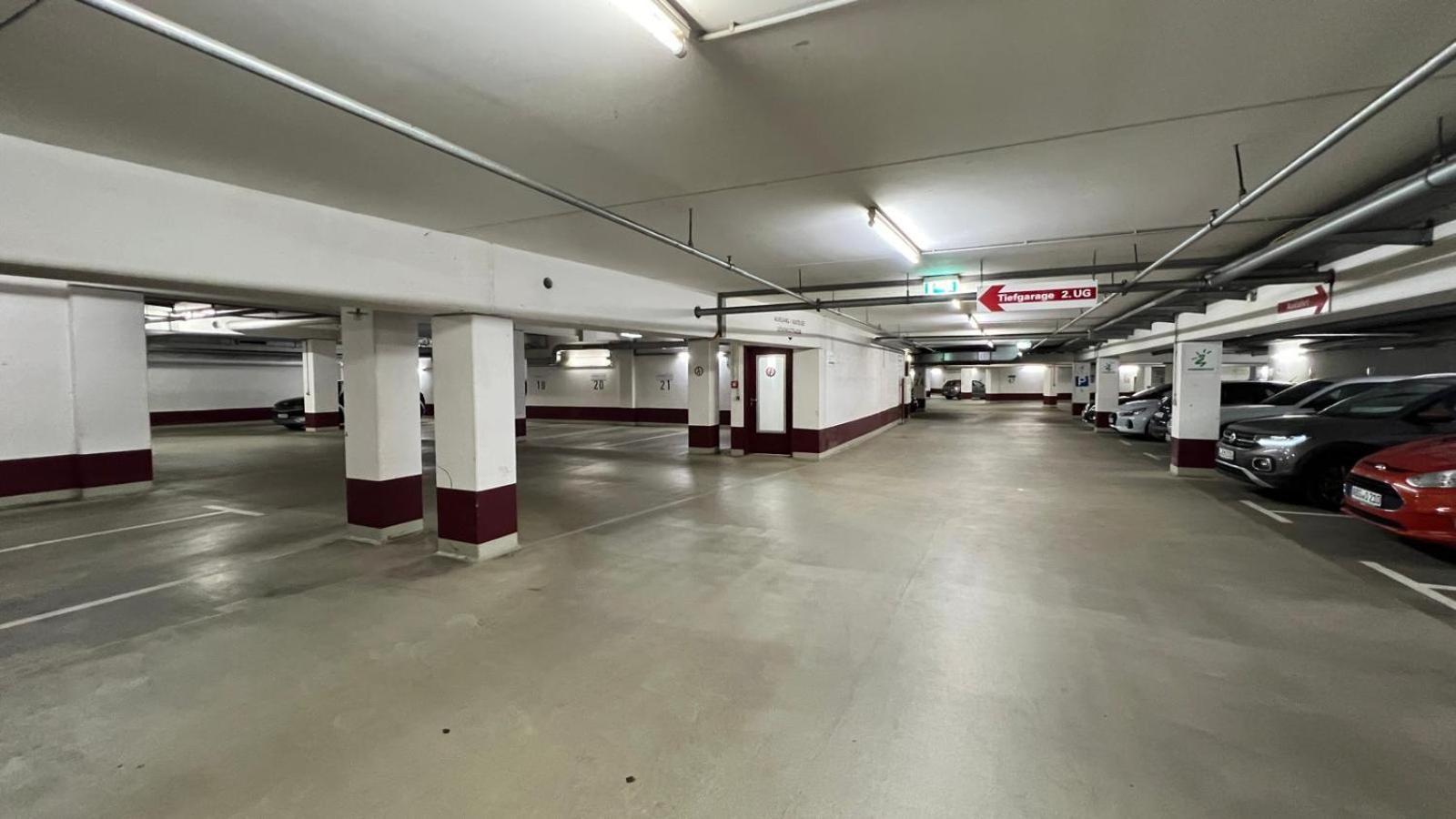 Designer Loft-Ferienwohnung Im Zentrum Mit Tiefgaragen-Parkplatz, Waschmaschine Und Privatterrasse Leipzig Ngoại thất bức ảnh
